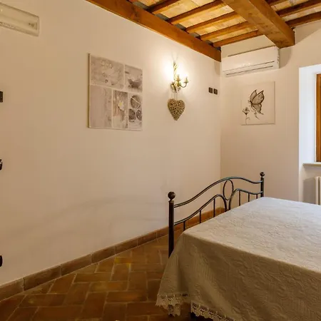 Willa Agostini 10, Emma