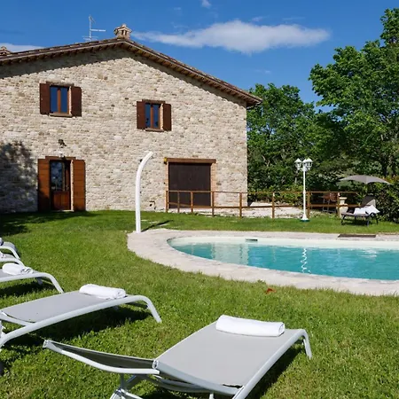 Agostini 10, Emma 빌라