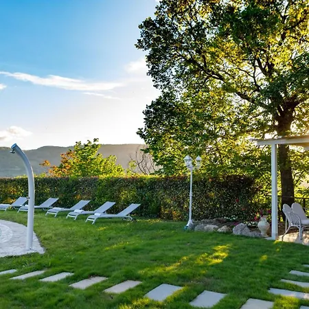 Villa Agostini 10, Emma