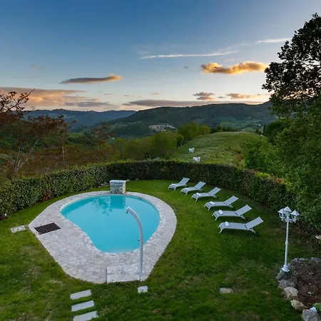 빌라 Agostini 10, Emma Piandimeleto